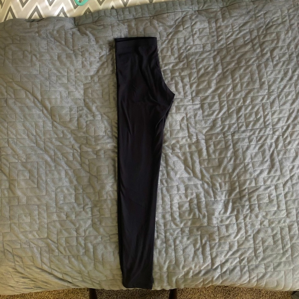 Velvety soft lightweight leggings